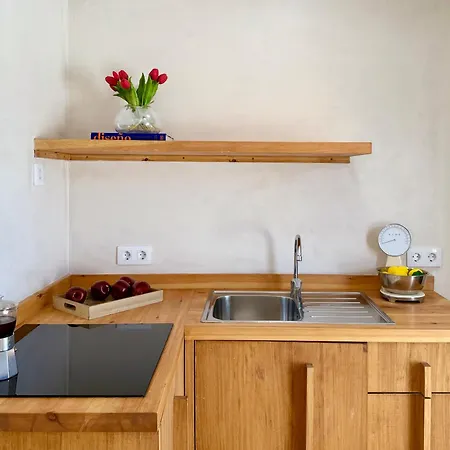 Canaryislandshost L Orilla * Famara