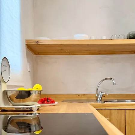 Canaryislandshost L Orilla * 法马拉