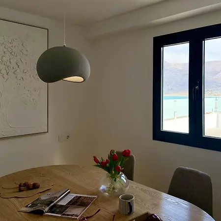 Canaryislandshost L Orilla *