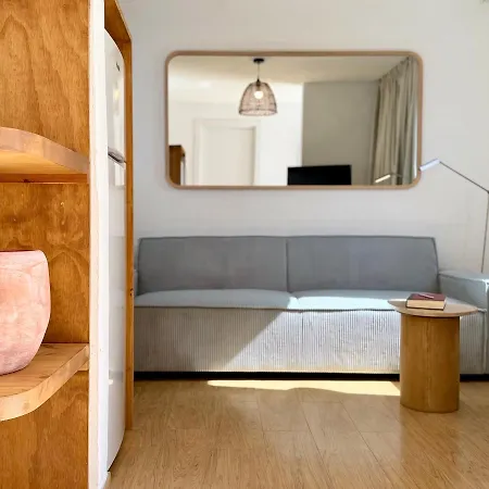 Canaryislandshost L Orilla * Famara